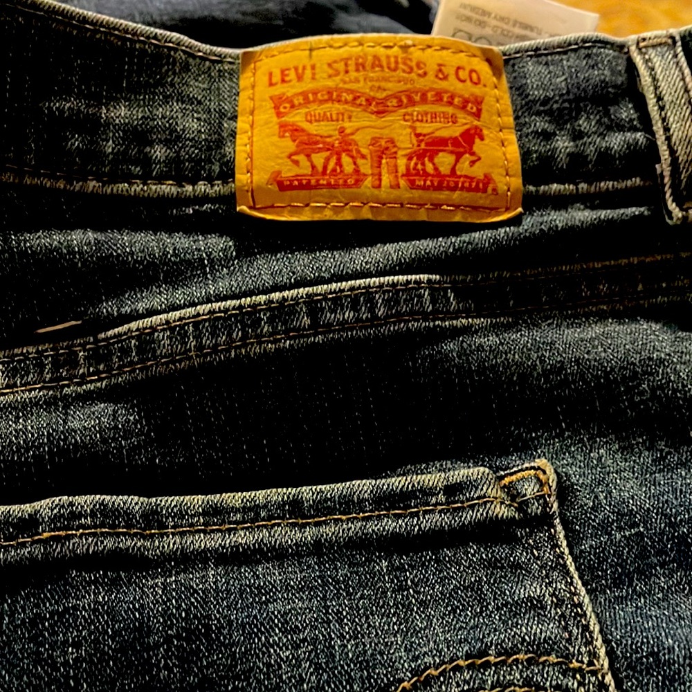 Levi’s Classic Straight Jeans